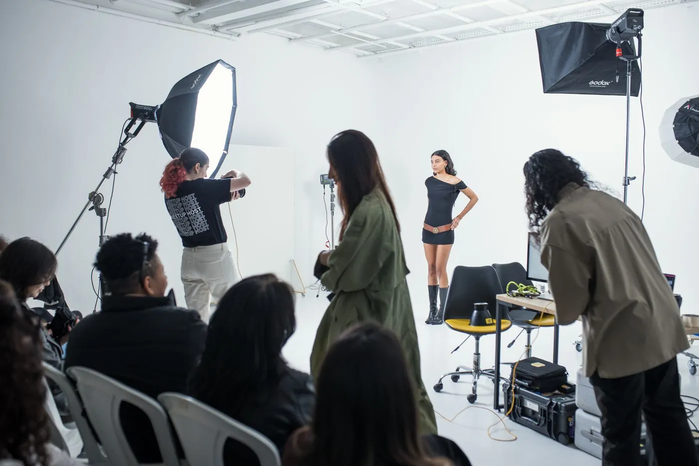 Produktion im Studio mit Softboxen
